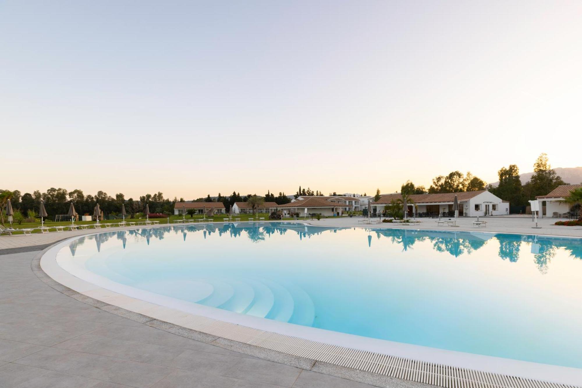 Hotel S'Arena Beach ラ・カレッタ エクステリア 写真
